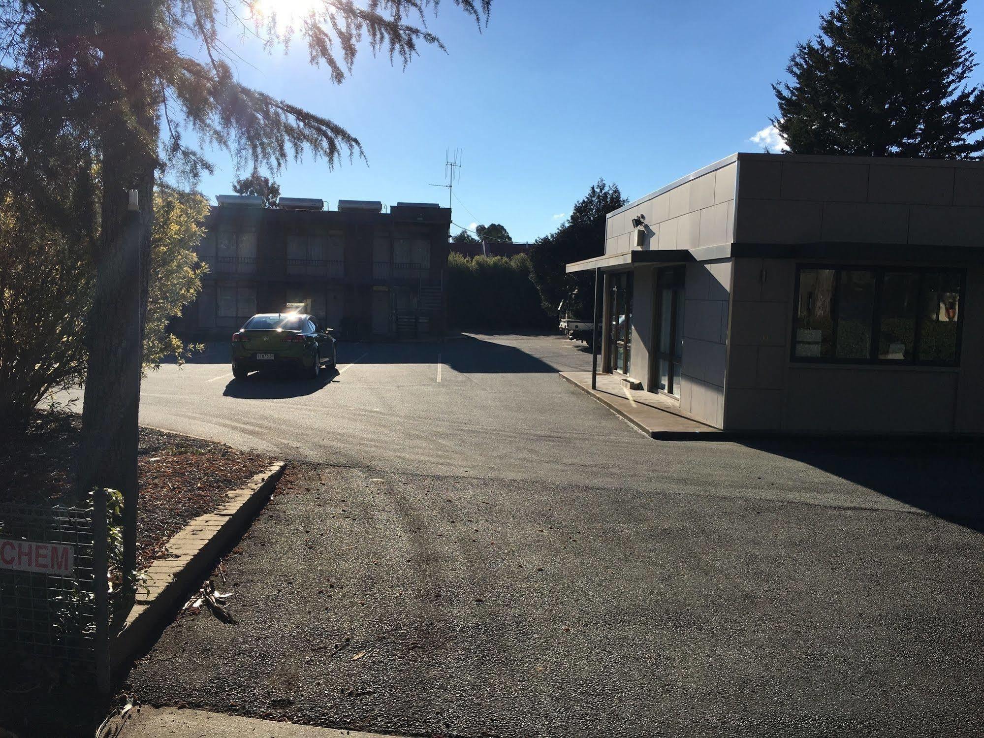 Red Cedars Motel Camberra Exterior foto